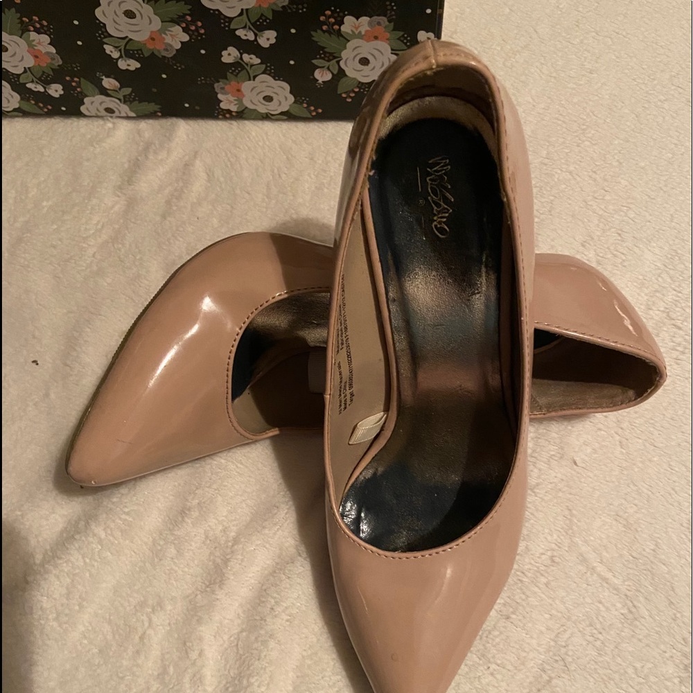 Mossimo heels  6.5